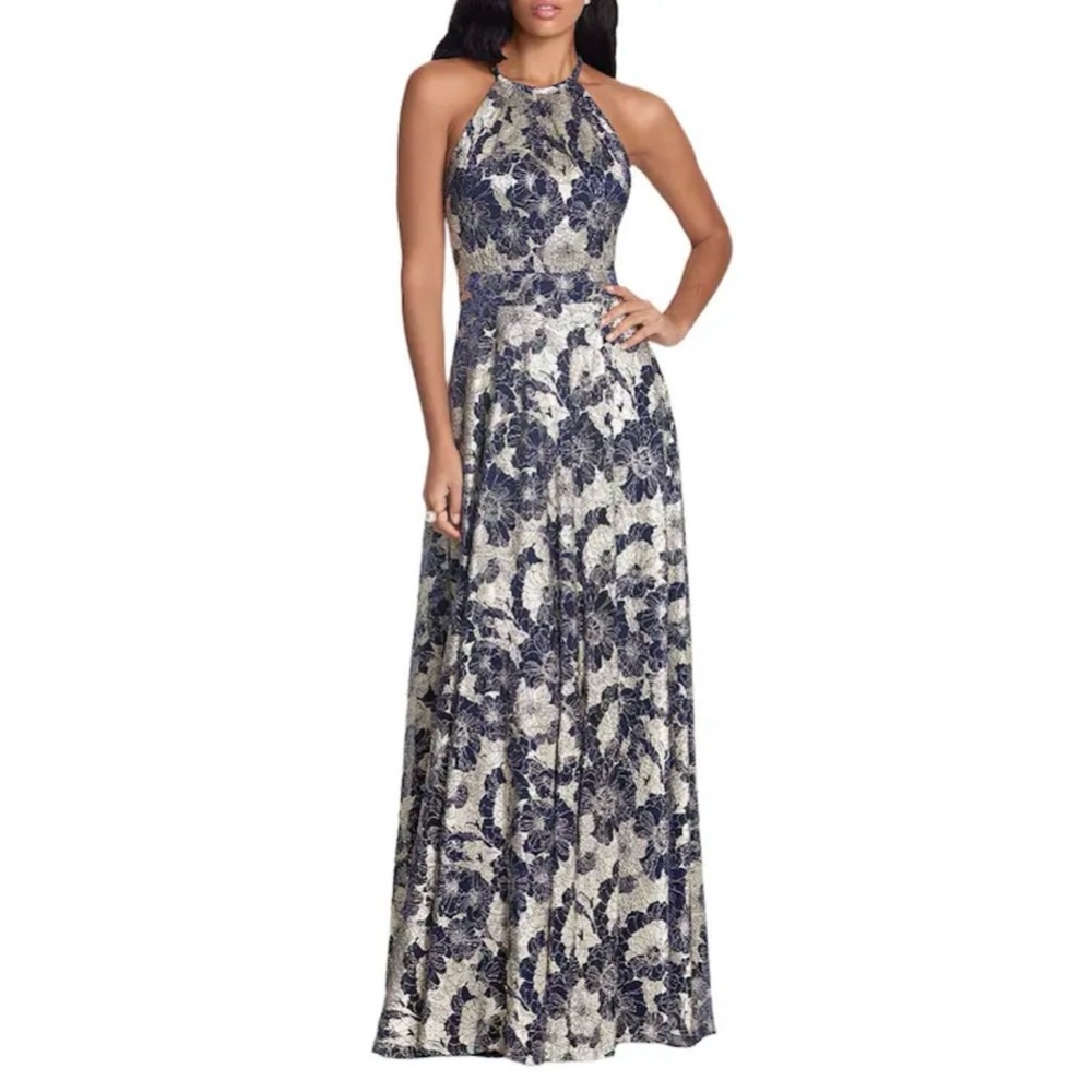 Petite Size Metallic Crinkle Sleeveless Halter Neck